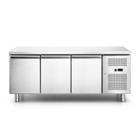 Стіл холодильний HURAKAN HKN-SN3тNS 3-дверний (600мм)